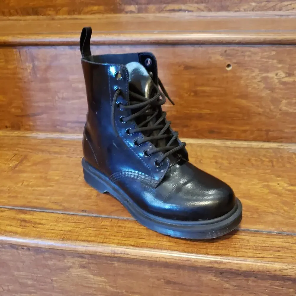 Dr. Martens sz 5 girls older 1460 Combat Boots Black Patent Leather